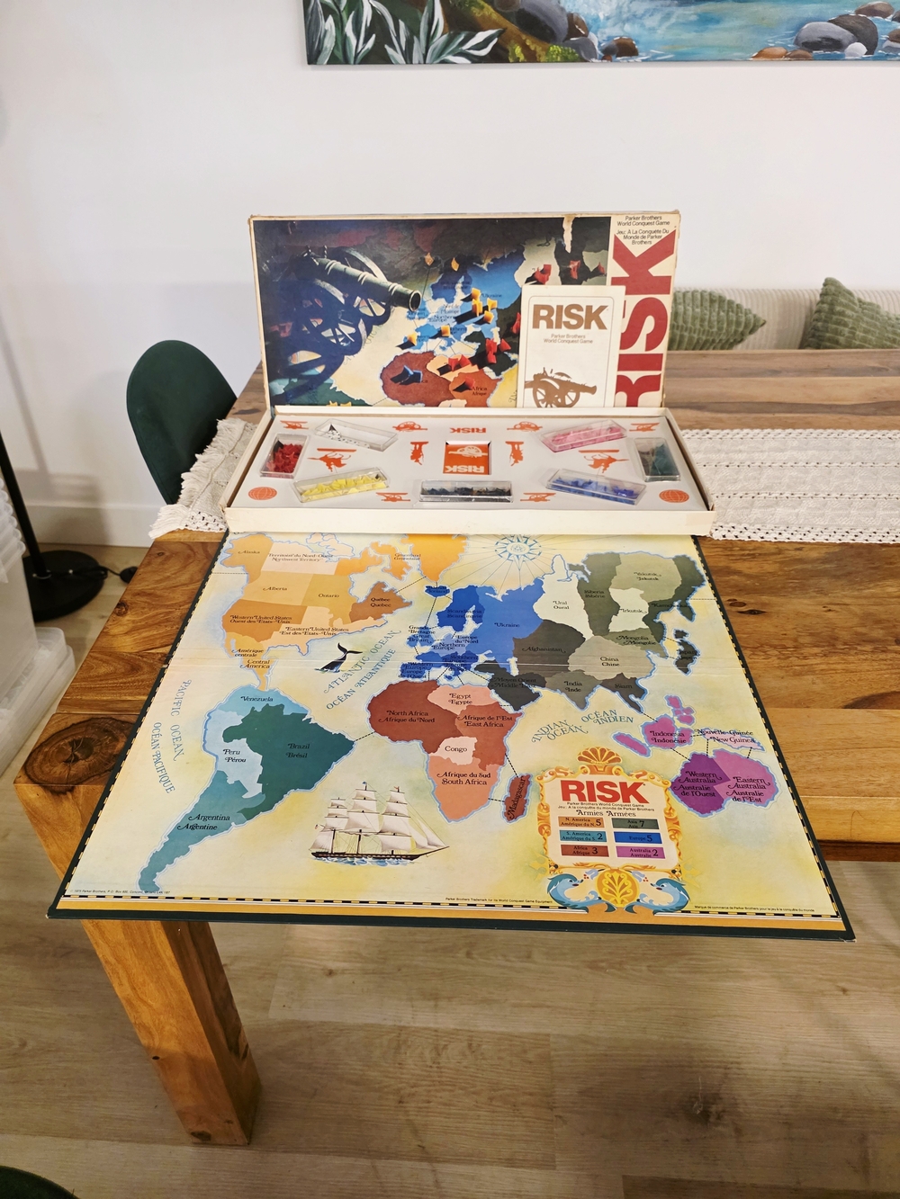 Vintage 1975 Parker Brothers RISK Board Game Bilingual